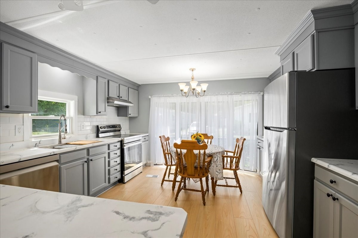 239 Ayer Road, Unit 82 Littleton, MA 01460 - Photo 4 of 19 Gallery Image 4