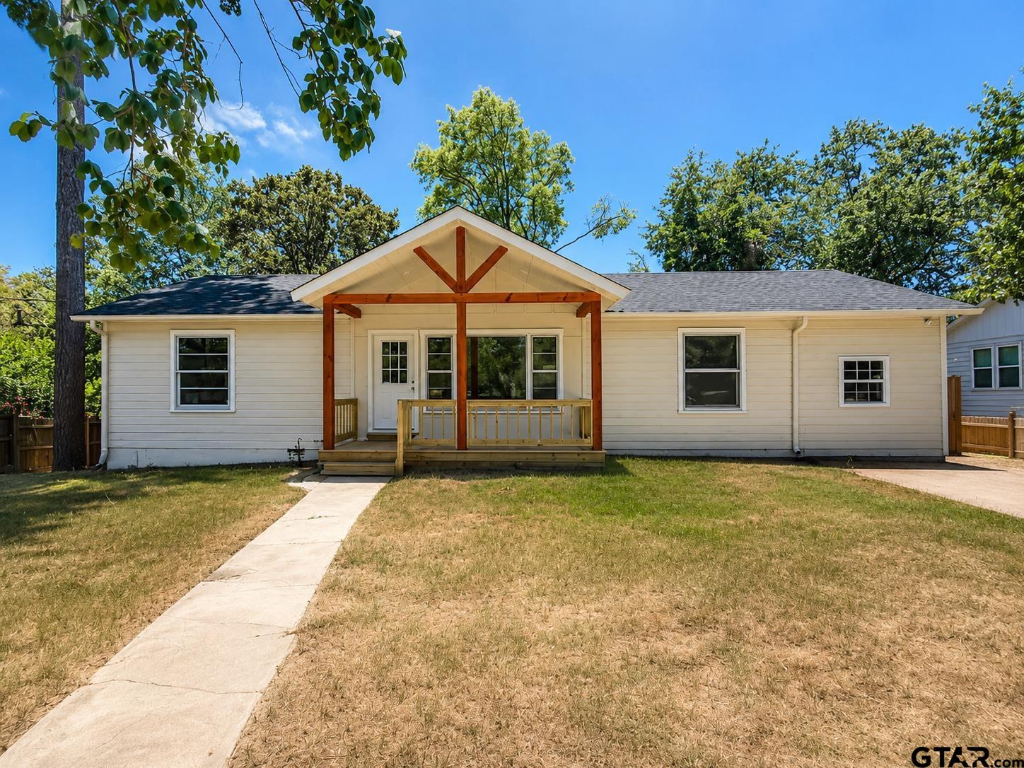 2822 West Front Street Tyler, TX 75702 - Photo 1 of 26