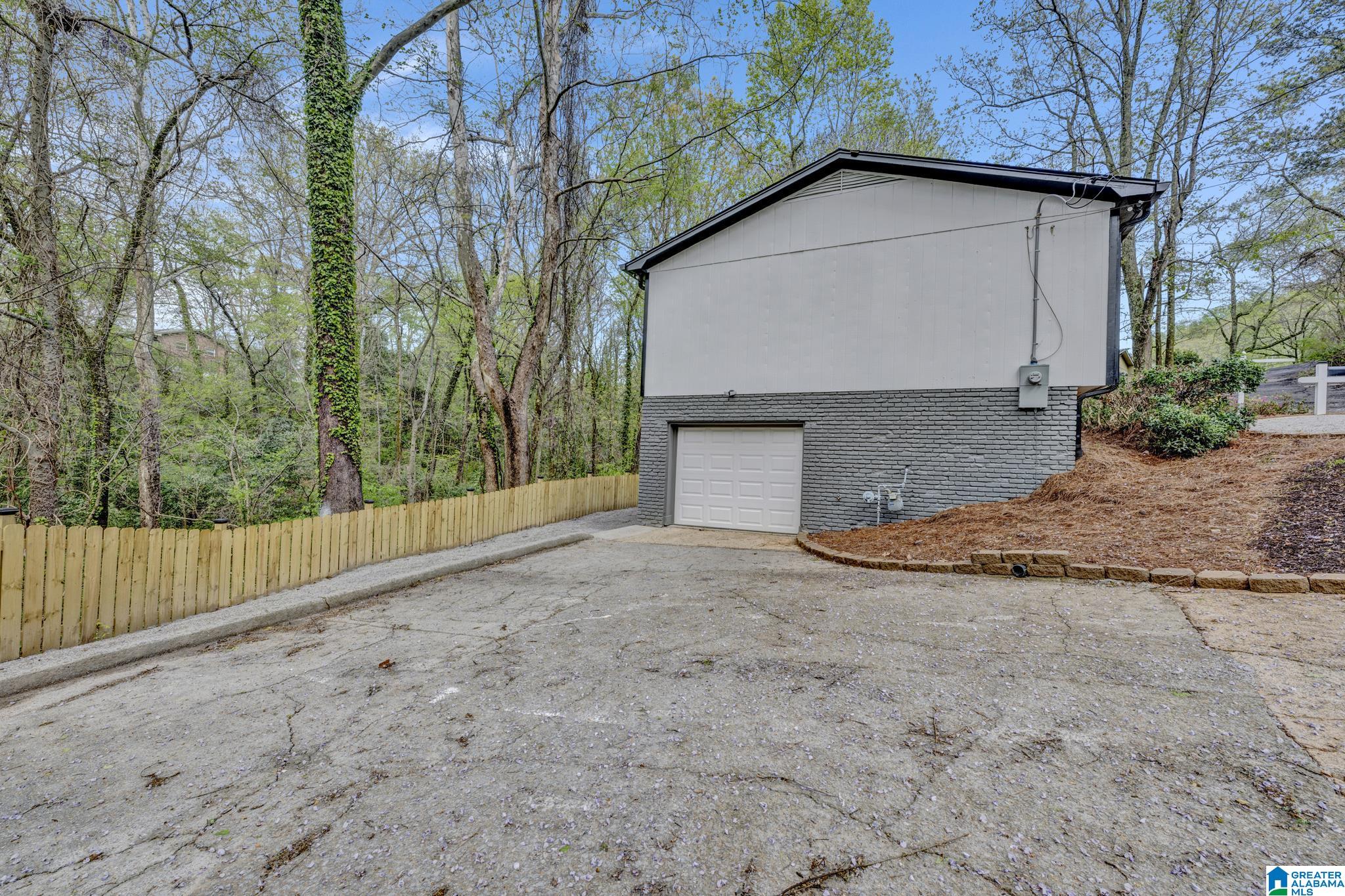 8908 Valley Brook Road Birmingham, AL 35206 - Photo 14 of 55 Gallery Image 14