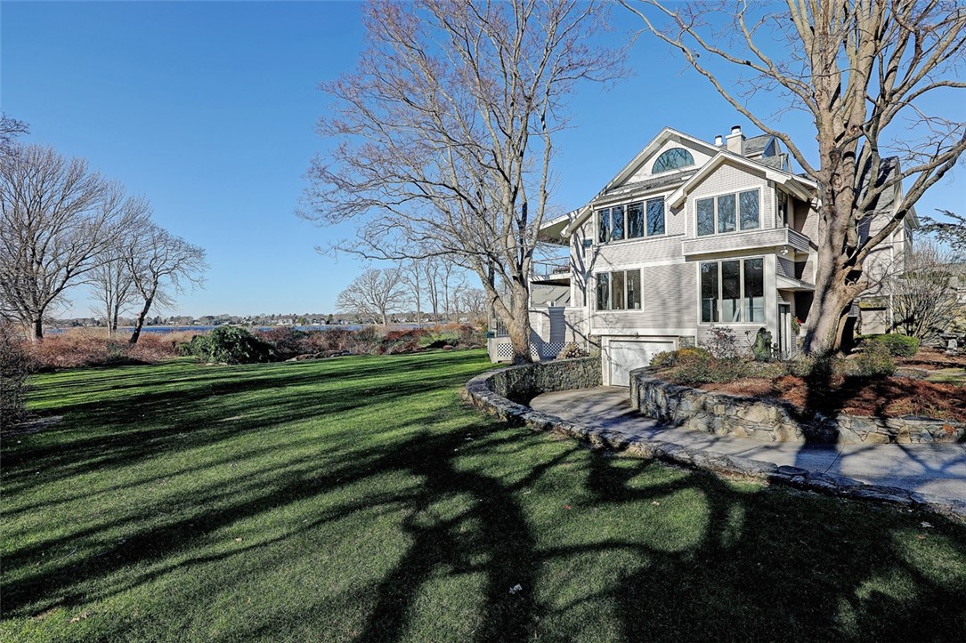 15 Oyster Point, Unit 15A Warren, RI 02885 - Photo 1 of 36
