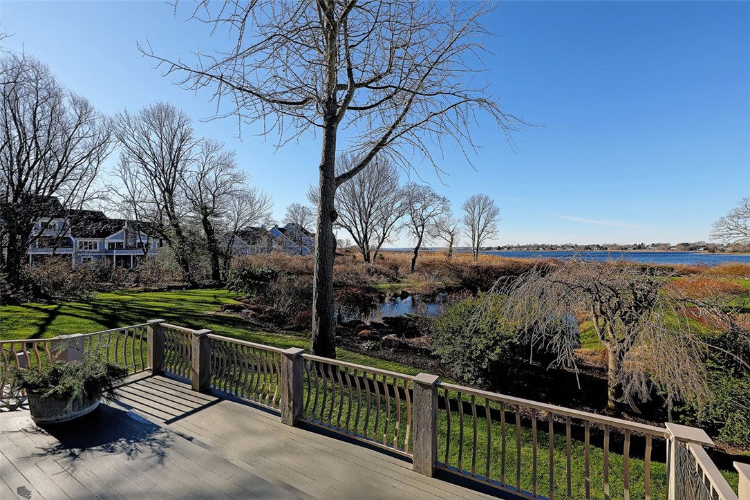 15 Oyster Point, Unit 15A Warren, RI 02885 - Photo 5 of 36