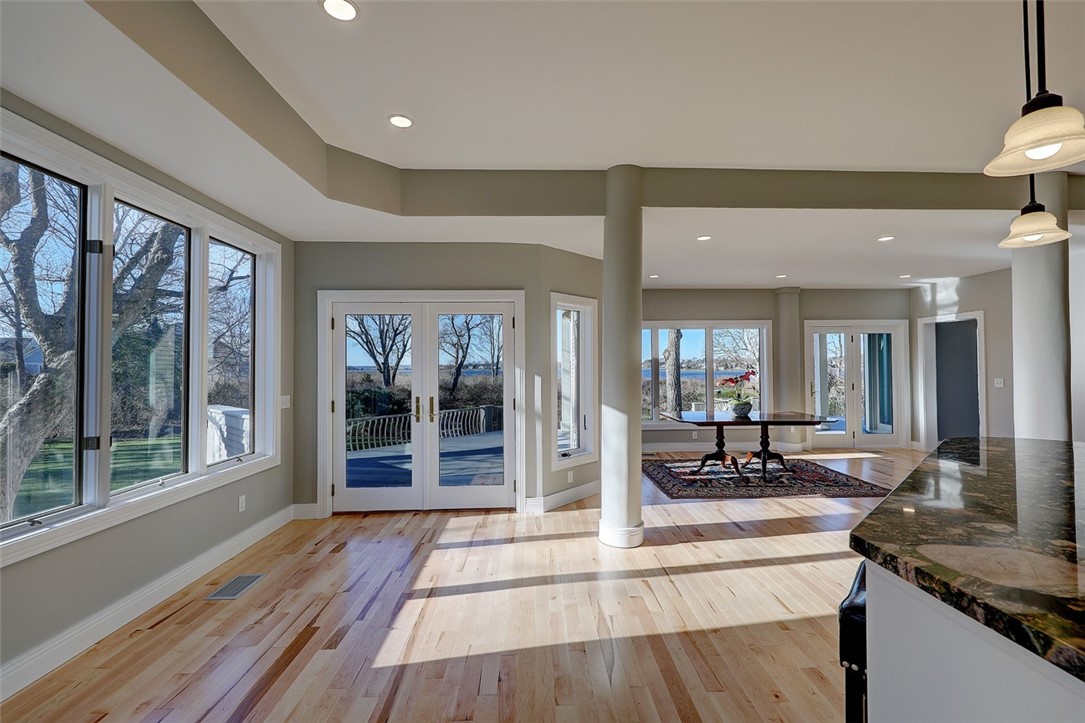 15 Oyster Point, Unit 15A Warren, RI 02885 - Photo 9 of 36