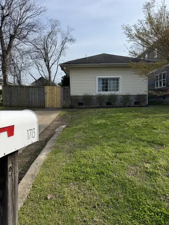 $2,800 | 1713 Heiman Street, Nashville, TN 37208