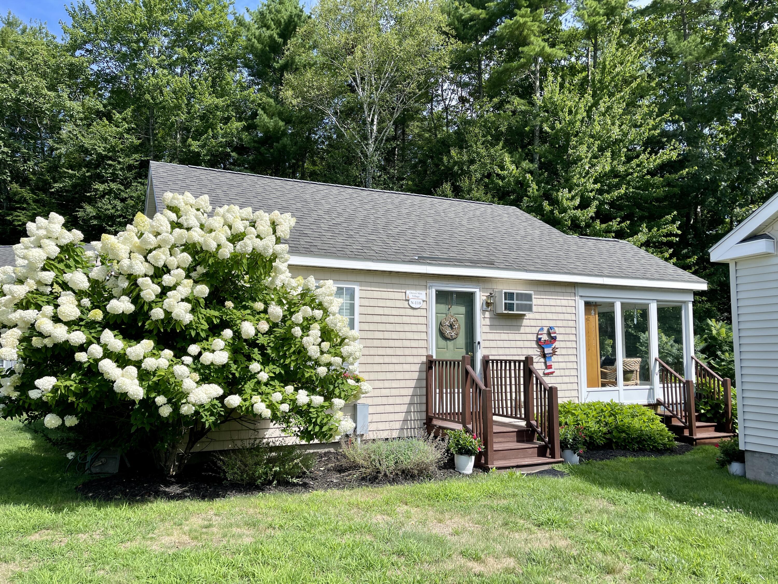 412 Post Road, Unit 118 Wells, ME 04090 - Photo 1 of 33 IMG_9640
