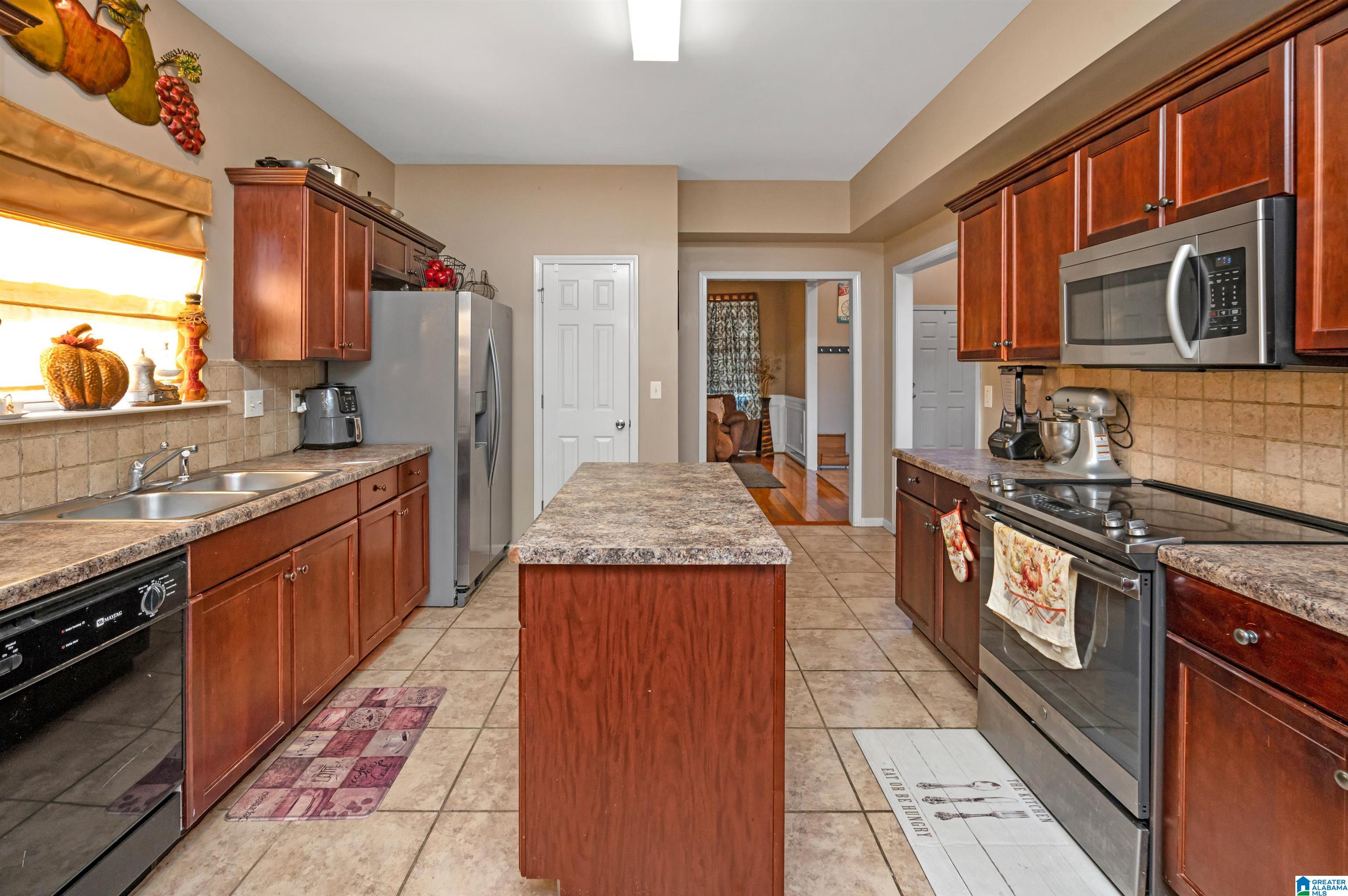 1016 Seminole Place Calera, AL 35040 - Photo 15 of 43