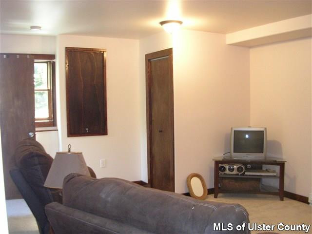 414 Phillips Road Saugerties, NY 12477 - Photo 8 of 14 Photo 8