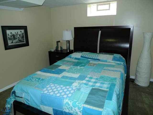 2287 Franklin Road Berkley, MI 48072 - Photo 5 of 24 31111546-4.JPG