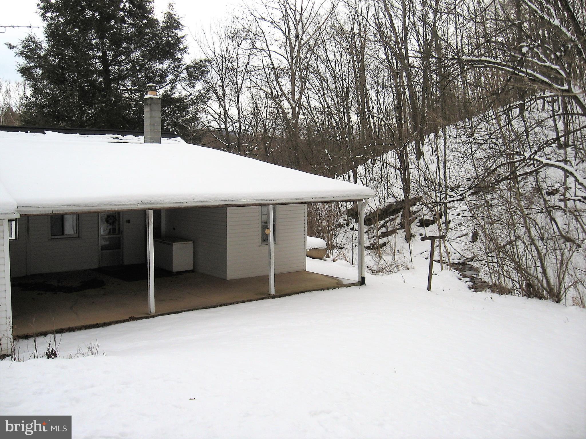 2562 Virginia Line Road Berkeley Springs, WV 25411 - Photo 18 of 45 Gallery Image 18