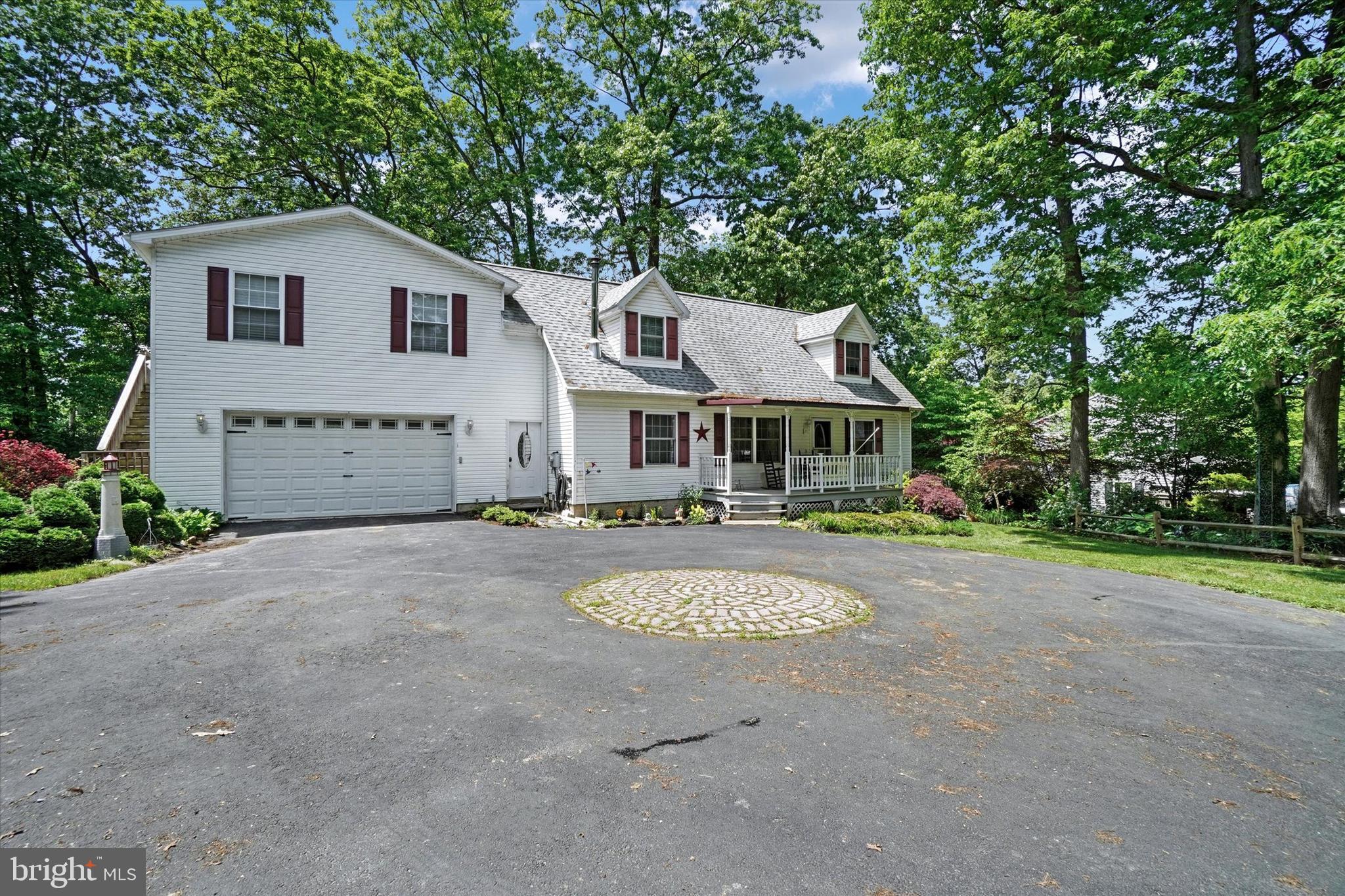15 Susquehanna Road Delta, PA 17314 - Photo 2 of 32 Gallery Image 2