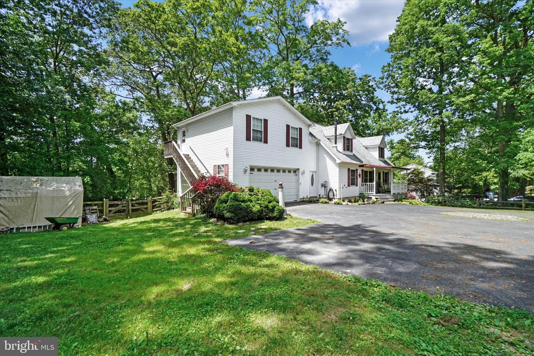15 Susquehanna Road Delta, PA 17314 - Photo 3 of 32 Gallery Image 3