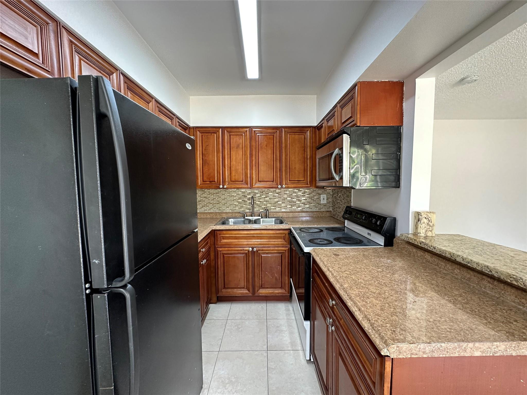4654 Schall Road, Unit 4656 West Palm Beach, FL 33417 - Photo 4 of 11 Photo 4