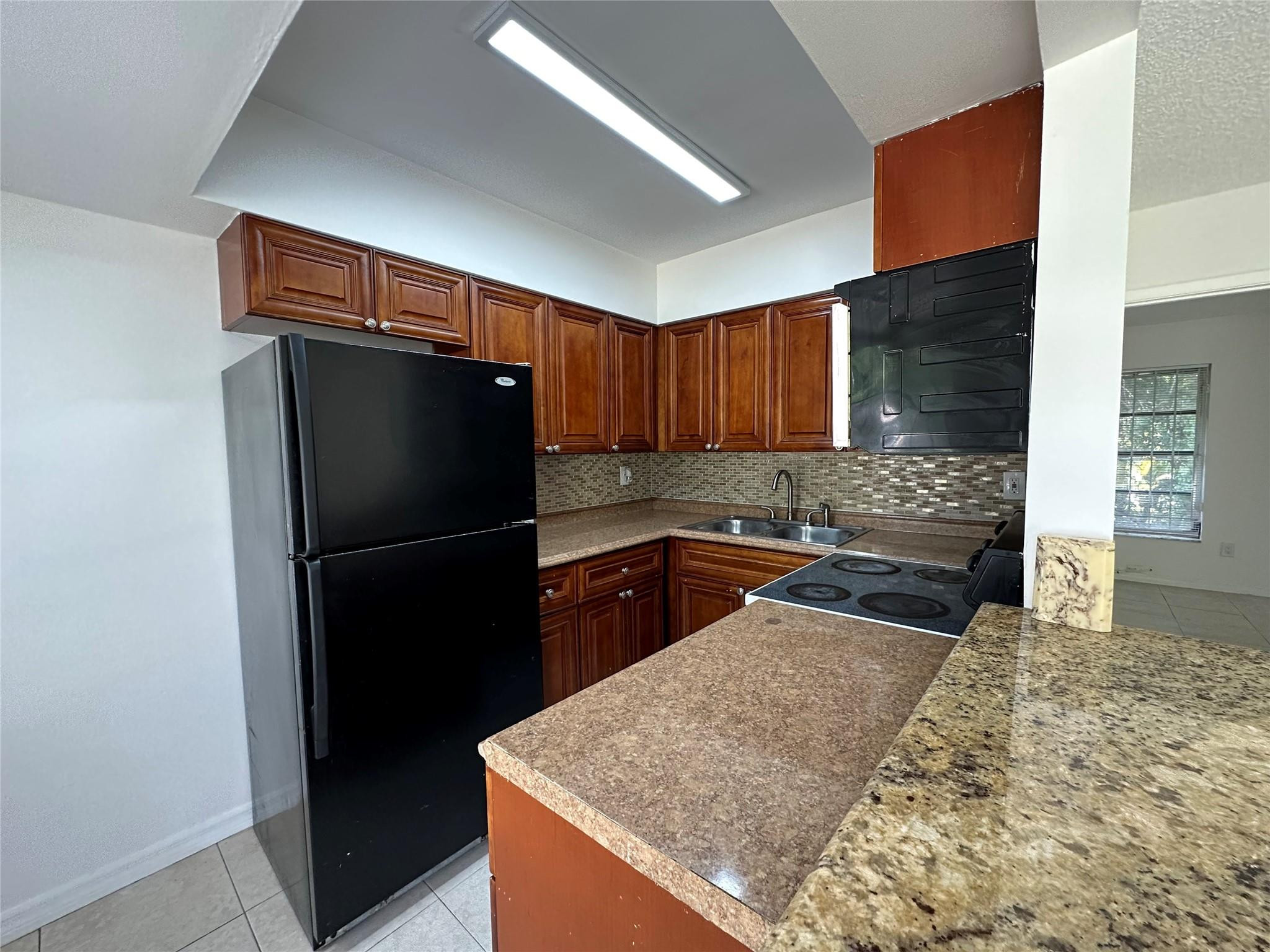 4654 Schall Road, Unit 4656 West Palm Beach, FL 33417 - Photo 5 of 11 Photo 5