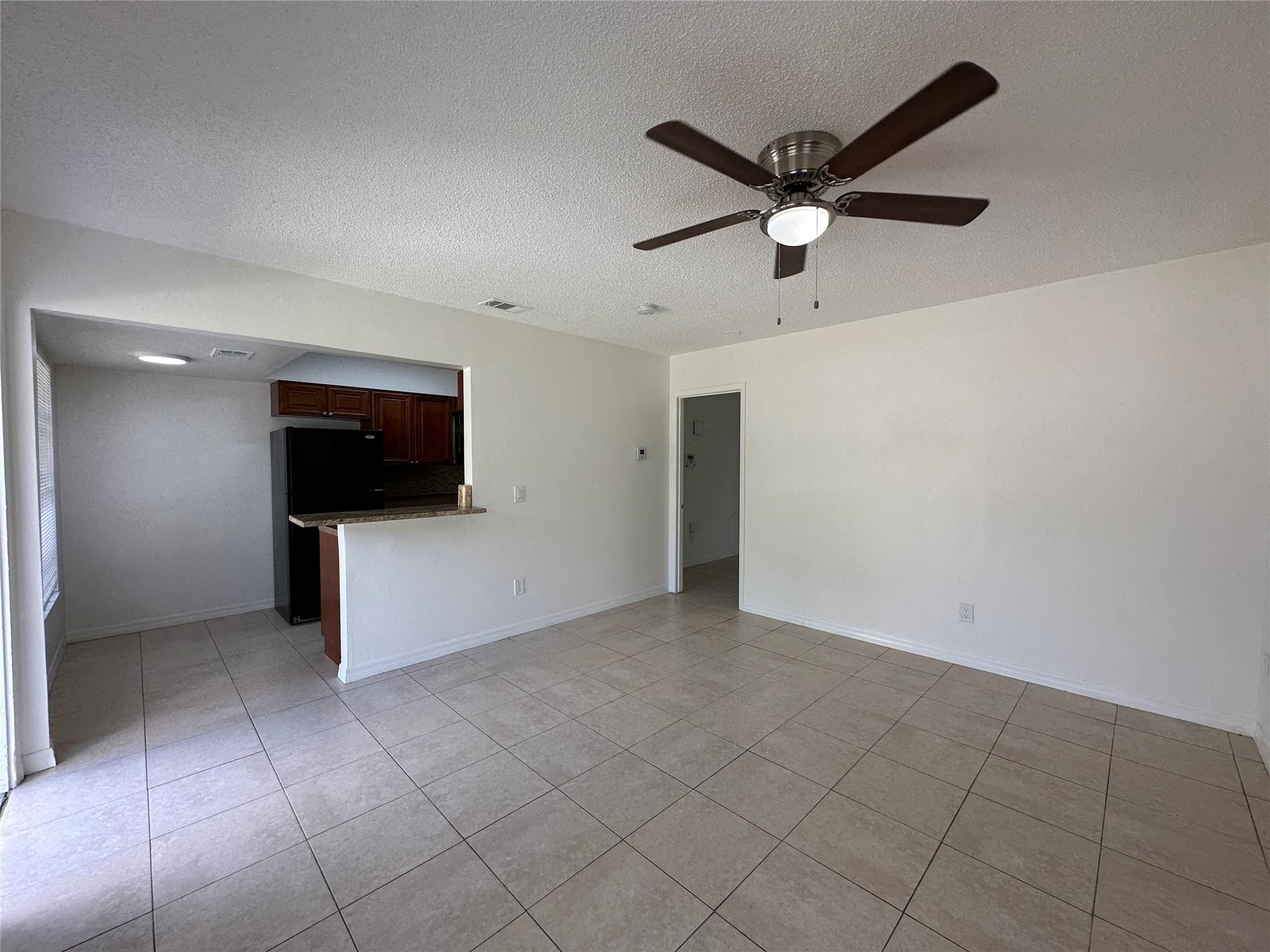 4654 Schall Road, Unit 4656 West Palm Beach, FL 33417 - Photo 6 of 11 Photo 6