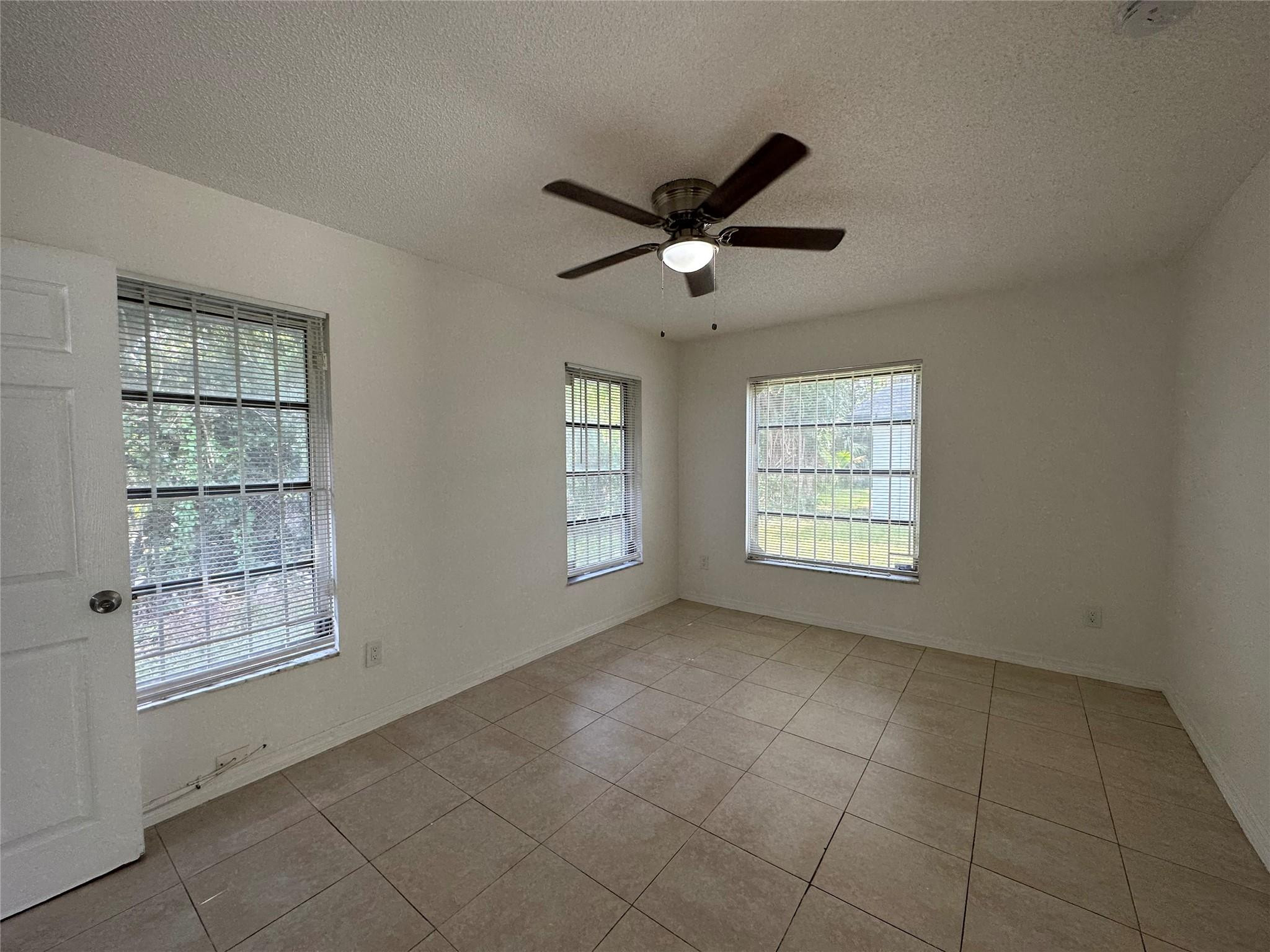 4654 Schall Road, Unit 4656 West Palm Beach, FL 33417 - Photo 7 of 11 Photo 7