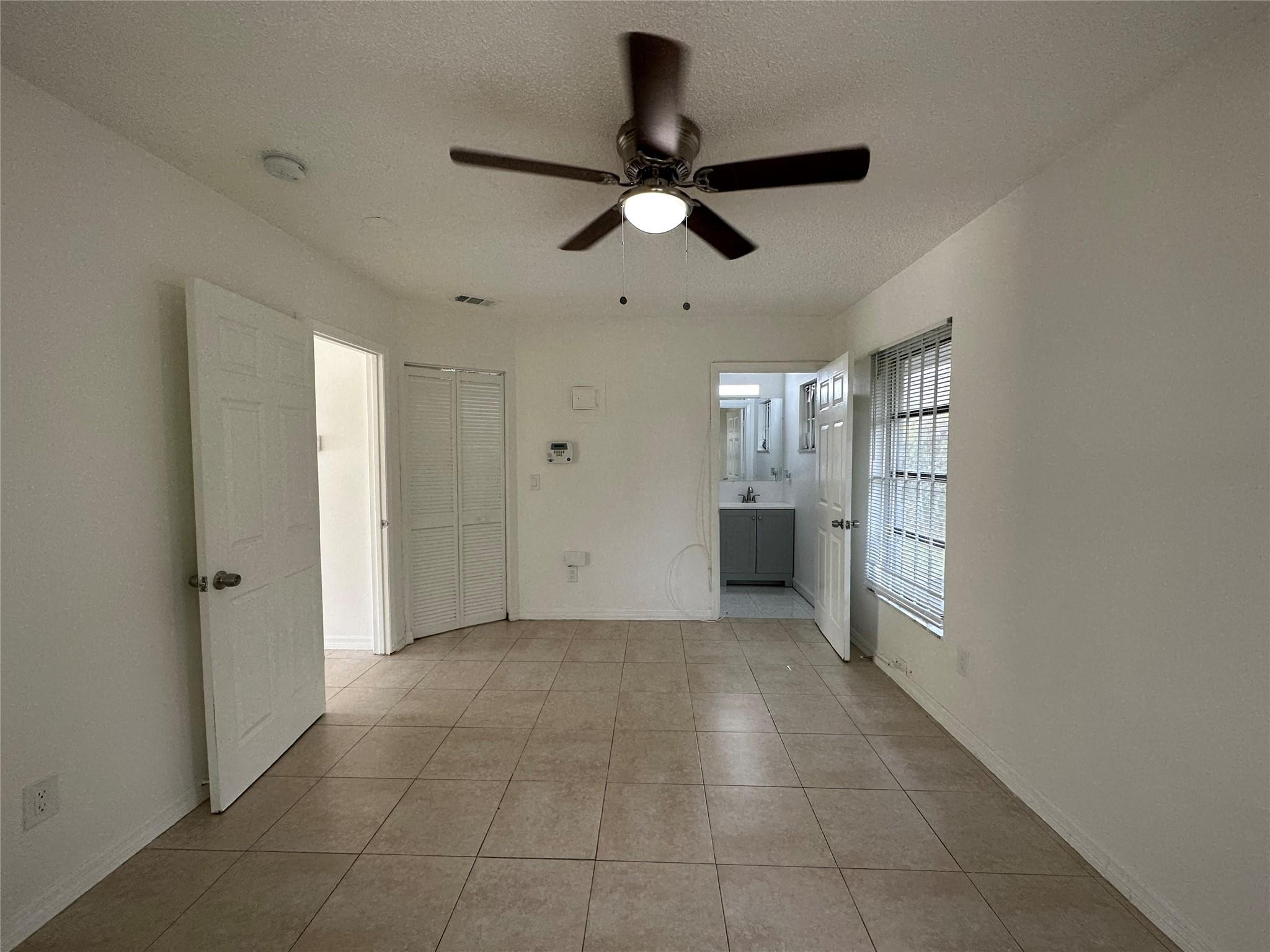 4654 Schall Road, Unit 4656 West Palm Beach, FL 33417 - Photo 8 of 11 Photo 8