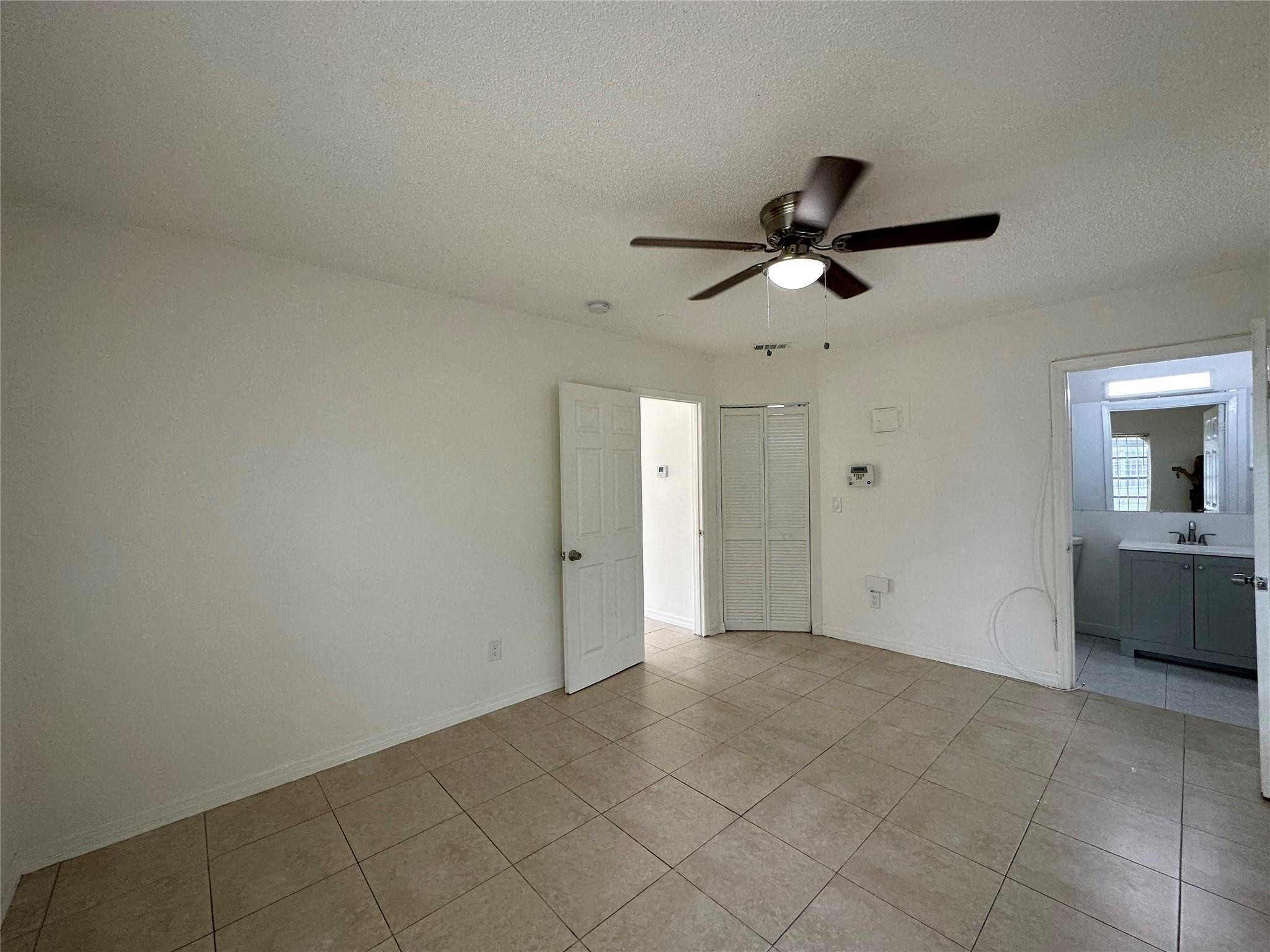 4654 Schall Road, Unit 4656 West Palm Beach, FL 33417 - Photo 9 of 11 Photo 9