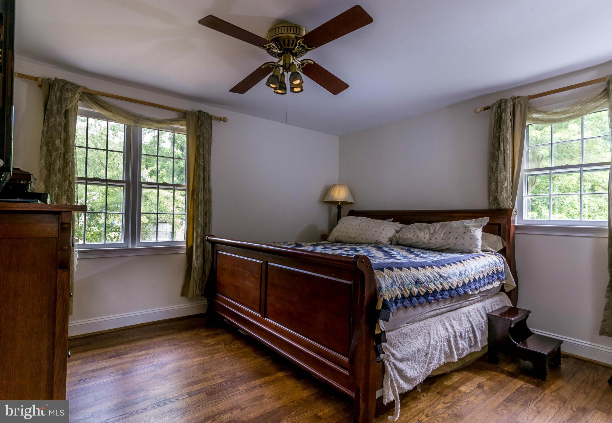 8133 Bainbridge Road Alexandria, VA 22308 - Photo 14 of 30 Bedroom (Master)