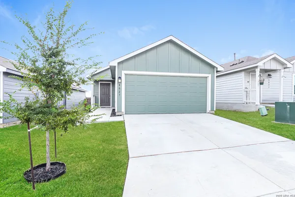 $1,495 | 8027 Nube Medina, San Antonio, TX 78252