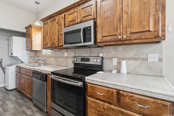 $1,595 | 9140 Sailfish Drive, Boerne, TX 78006