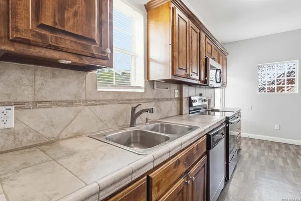 $1,595 | 9140 Sailfish Drive, Boerne, TX 78006