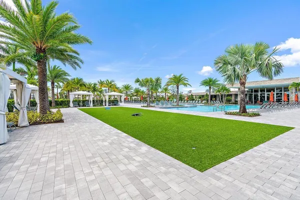 a view of outdoor space yard and green space
