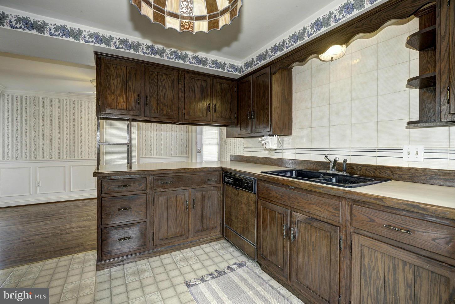 5215 Grandview Road Hanover, PA 17331 - Photo 4 of 30 Kitchen