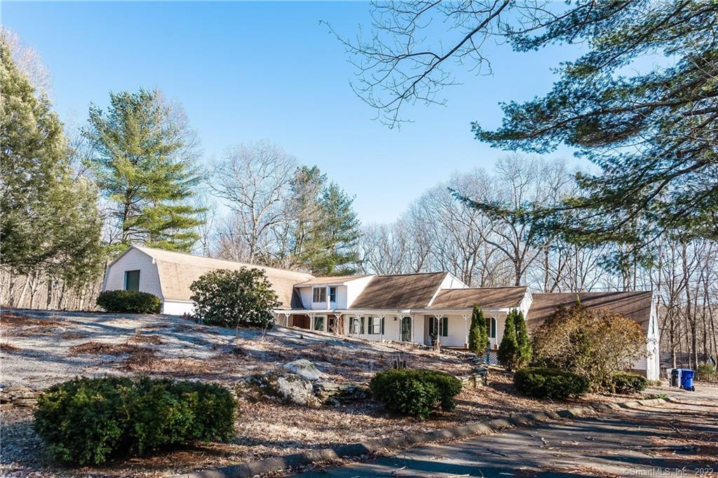 Welcome Home to 146 South Road!