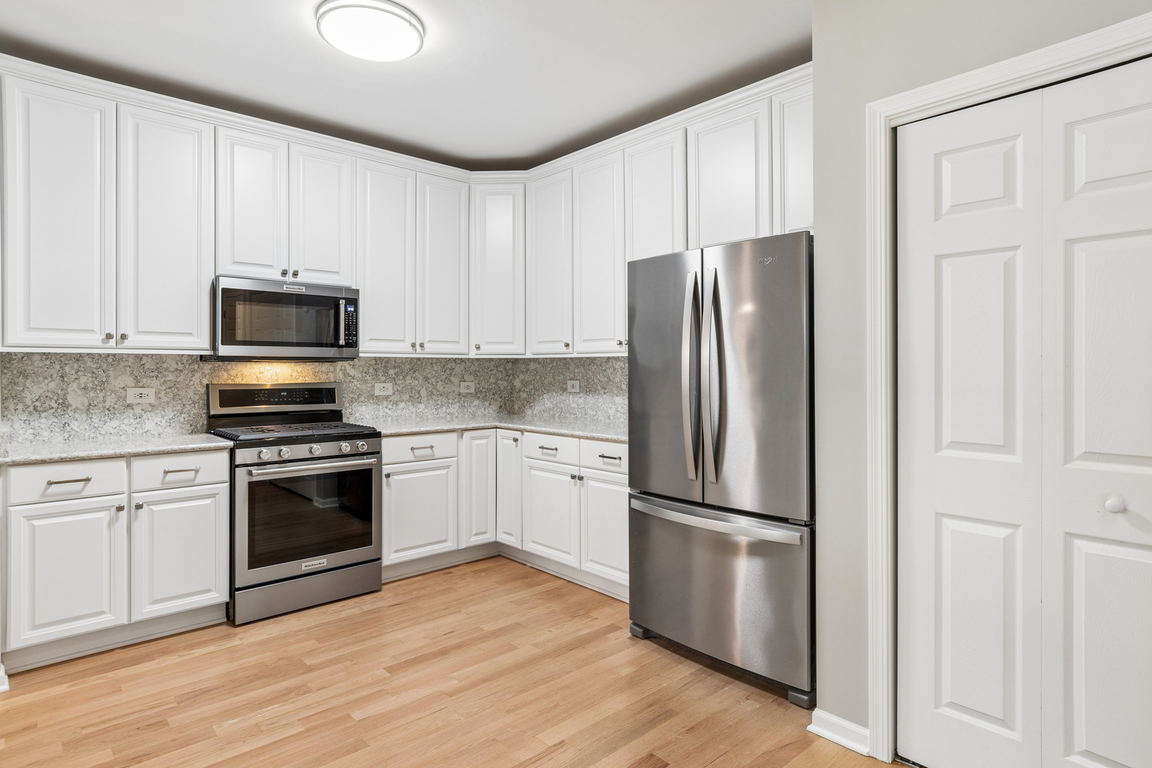 1869 Wagner Road Batavia, IL 60510 - Photo 9 of 24