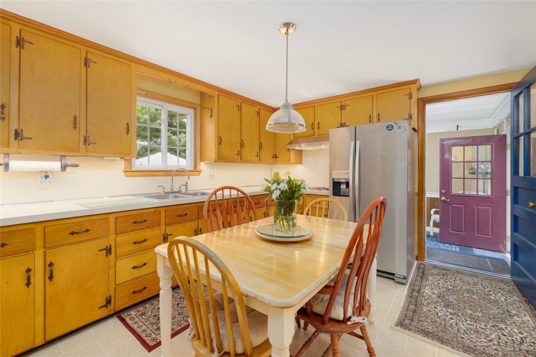 125 Grand View Road East Greenwich, RI 02818 - Photo 14 of 45 Gallery Image 14