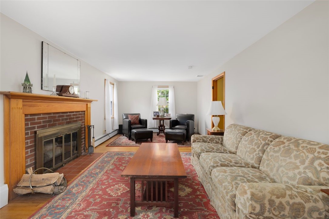 125 Grand View Road East Greenwich, RI 02818 - Photo 17 of 45 Gallery Image 17