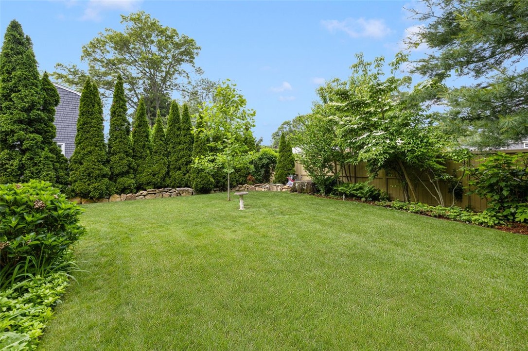 125 Grand View Road East Greenwich, RI 02818 - Photo 38 of 45 Gallery Image 38