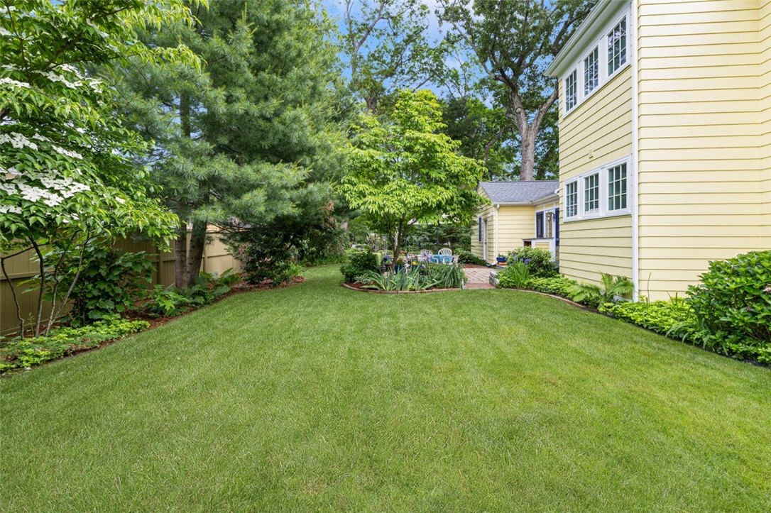 125 Grand View Road East Greenwich, RI 02818 - Photo 39 of 45 Gallery Image 39