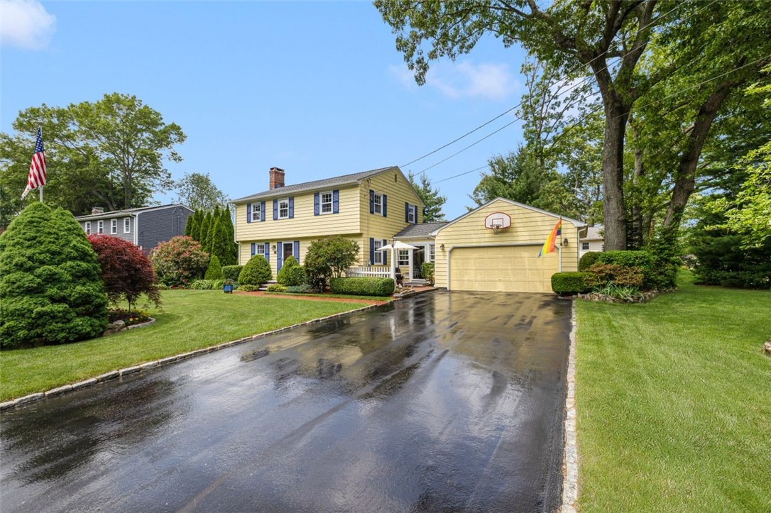 125 Grand View Road East Greenwich, RI 02818 - Photo 4 of 45 Gallery Image 4
