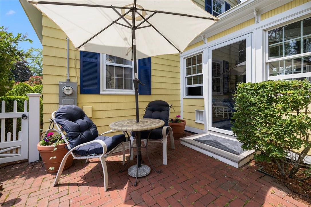 125 Grand View Road East Greenwich, RI 02818 - Photo 9 of 45 Gallery Image 9