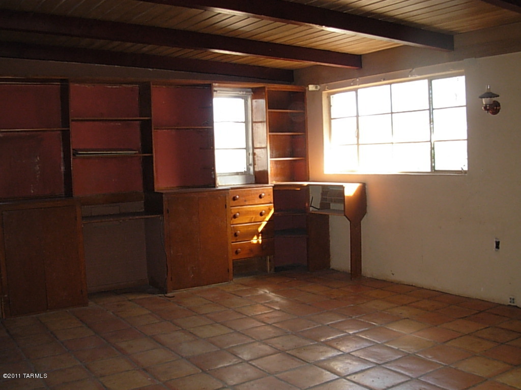 2841 West Bird Road Tucson, AZ 85746 - Photo 8 of 25 Gallery Image 8