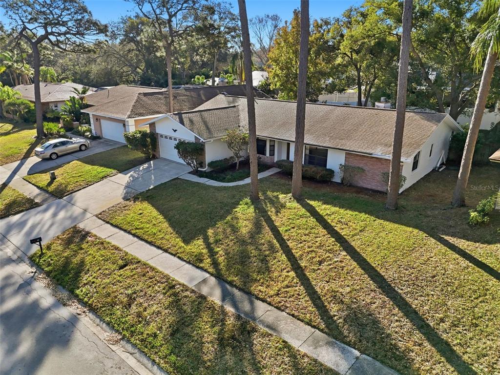 3431 Deerfield Lane Clearwater, FL 33761 - Photo 2 of 27