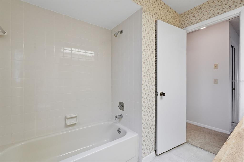 3431 Deerfield Lane Clearwater, FL 33761 - Photo 21 of 27