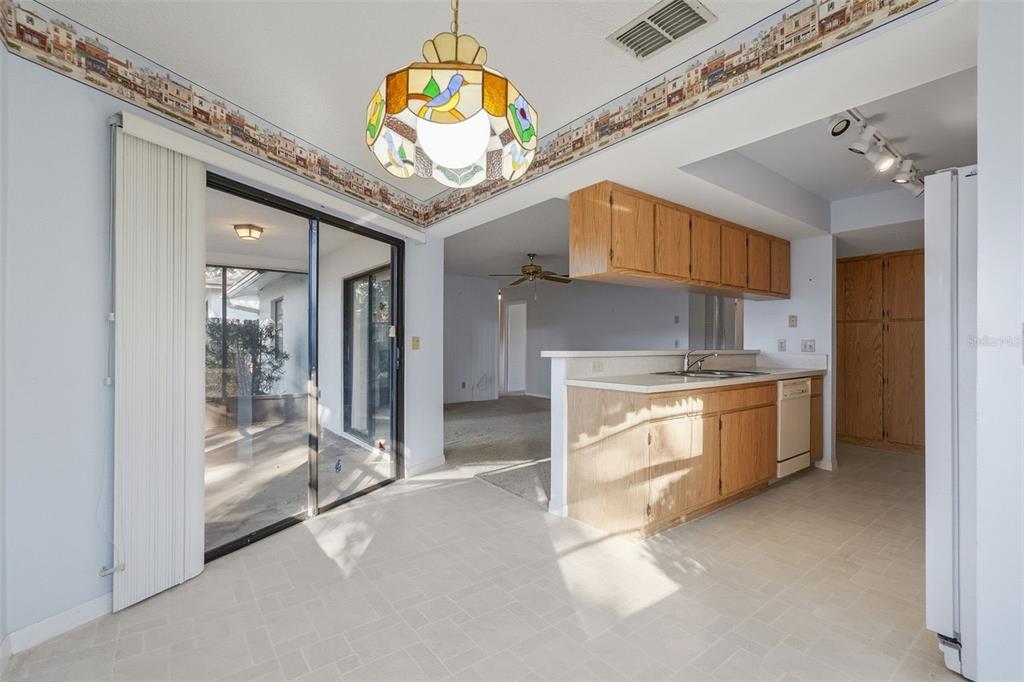 3431 Deerfield Lane Clearwater, FL 33761 - Photo 10 of 27