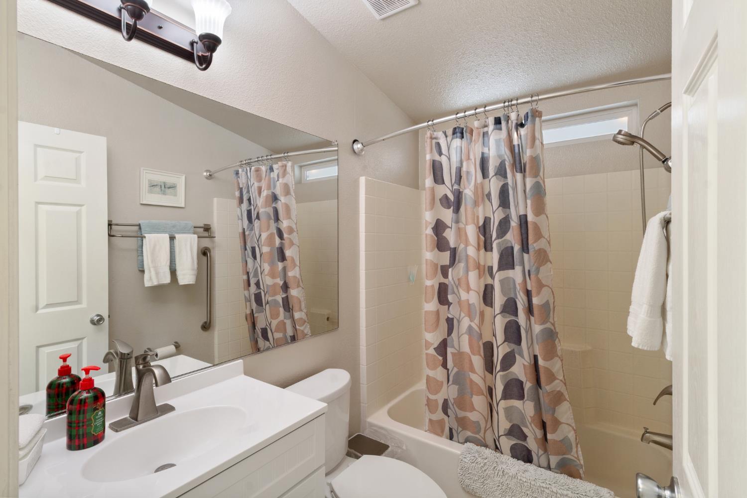 13355 Lancaster Road Oakdale, CA 95361 - Photo 27 of 77