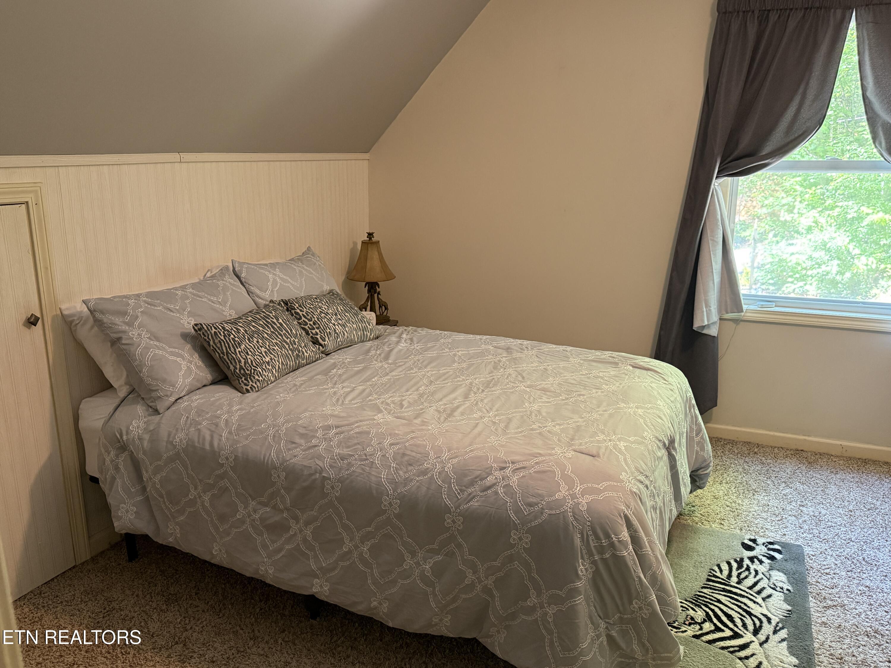 4039 Barb Hollow Road Walland, TN 37886 - Photo 24 of 46 Guest BR1a