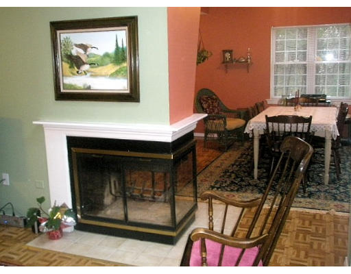 706 A Ridgefield Circle, Unit A Clinton, MA 01510 - Photo 3 of 9 Gallery Image 3