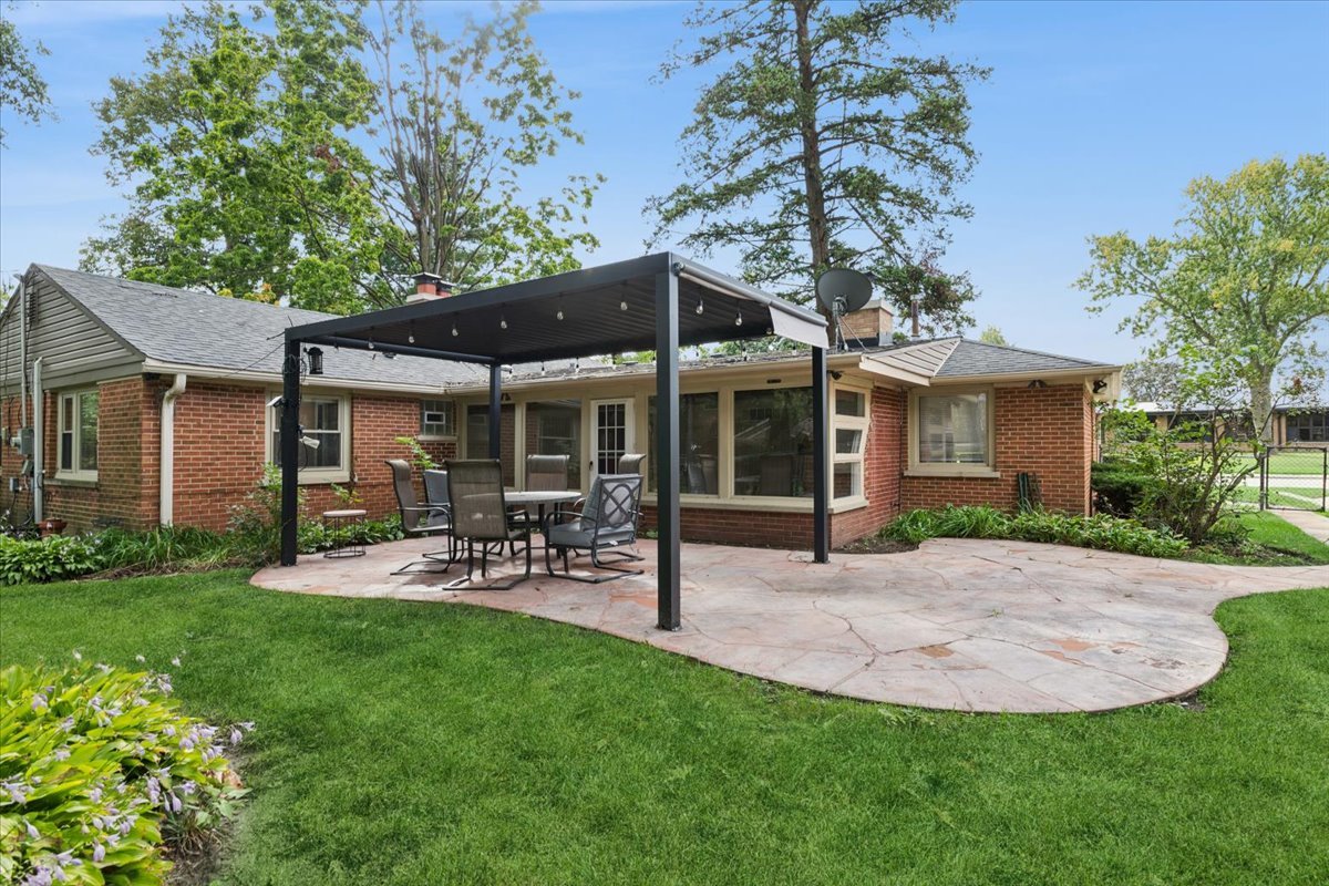 2392 Manor Lane Park Ridge, IL 60068 - Photo 19 of 21 Gallery Image 19