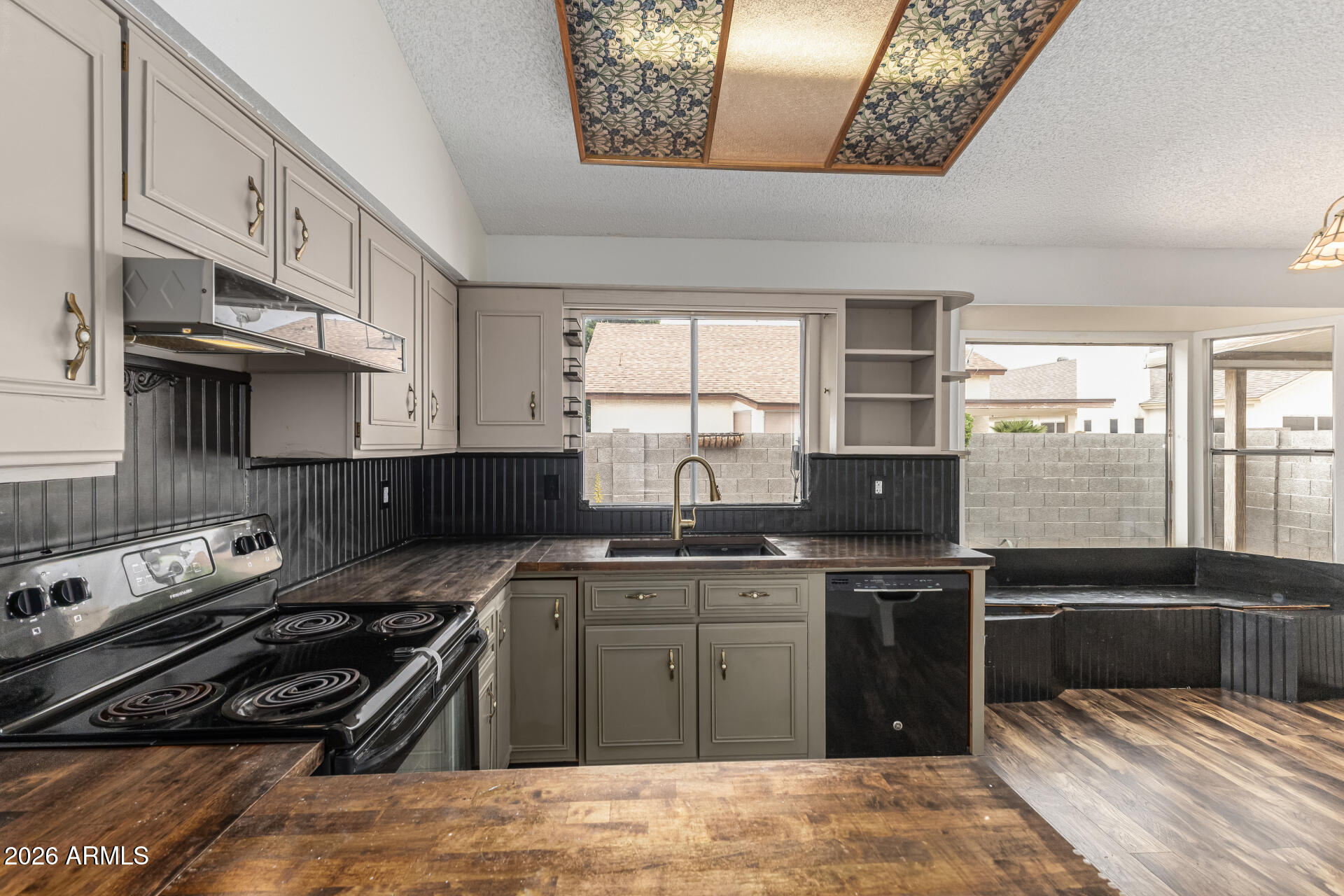 8759 West St John Road Peoria, AZ 85382 - Photo 10 of 27