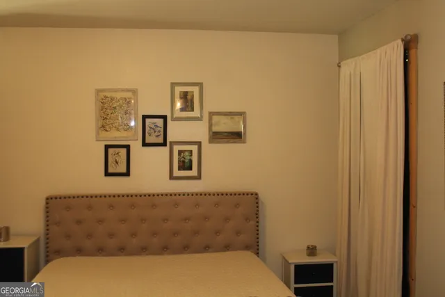 a bathroom with a toilet