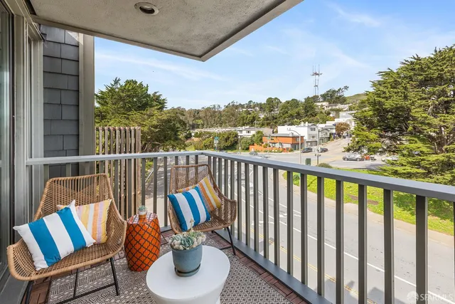 $1,199,000 | 5004 Diamond Heights Boulevard, San Francisco, CA 94131