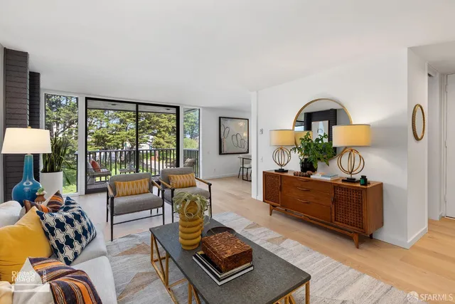 $1,199,000 | 5004 Diamond Heights Boulevard, San Francisco, CA 94131