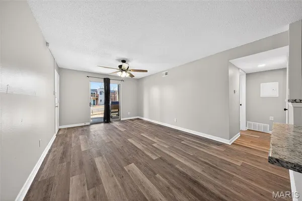 $79,900 | 5766 Westphalia Lane, Unit B, St. Louis, MO 63129