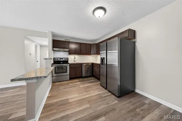 $79,900 | 5766 Westphalia Lane, Unit B, St. Louis, MO 63129