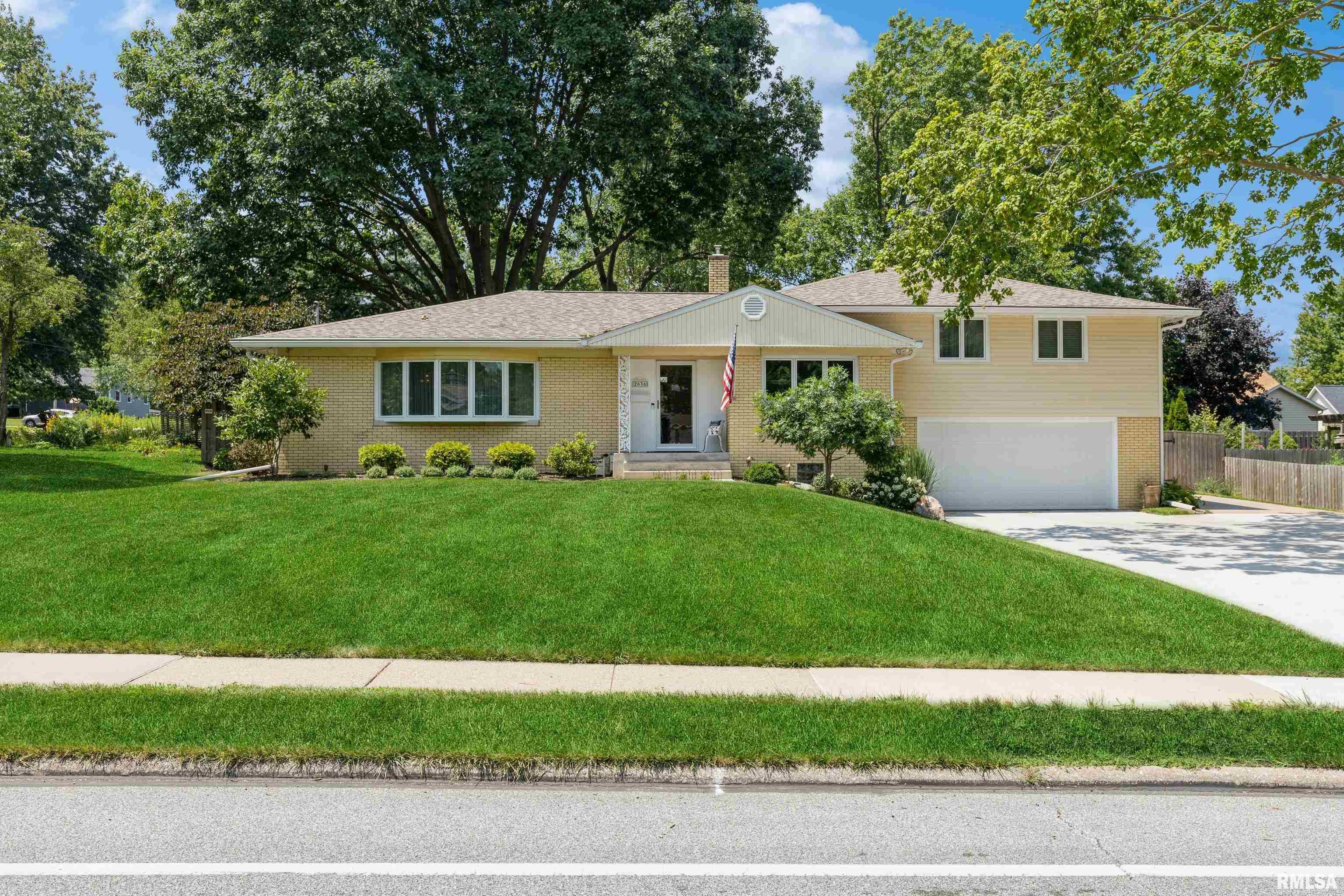 2636 Jersey Ridge Road Davenport, IA 52803 - Photo 1 of 39 Gallery Image 1
