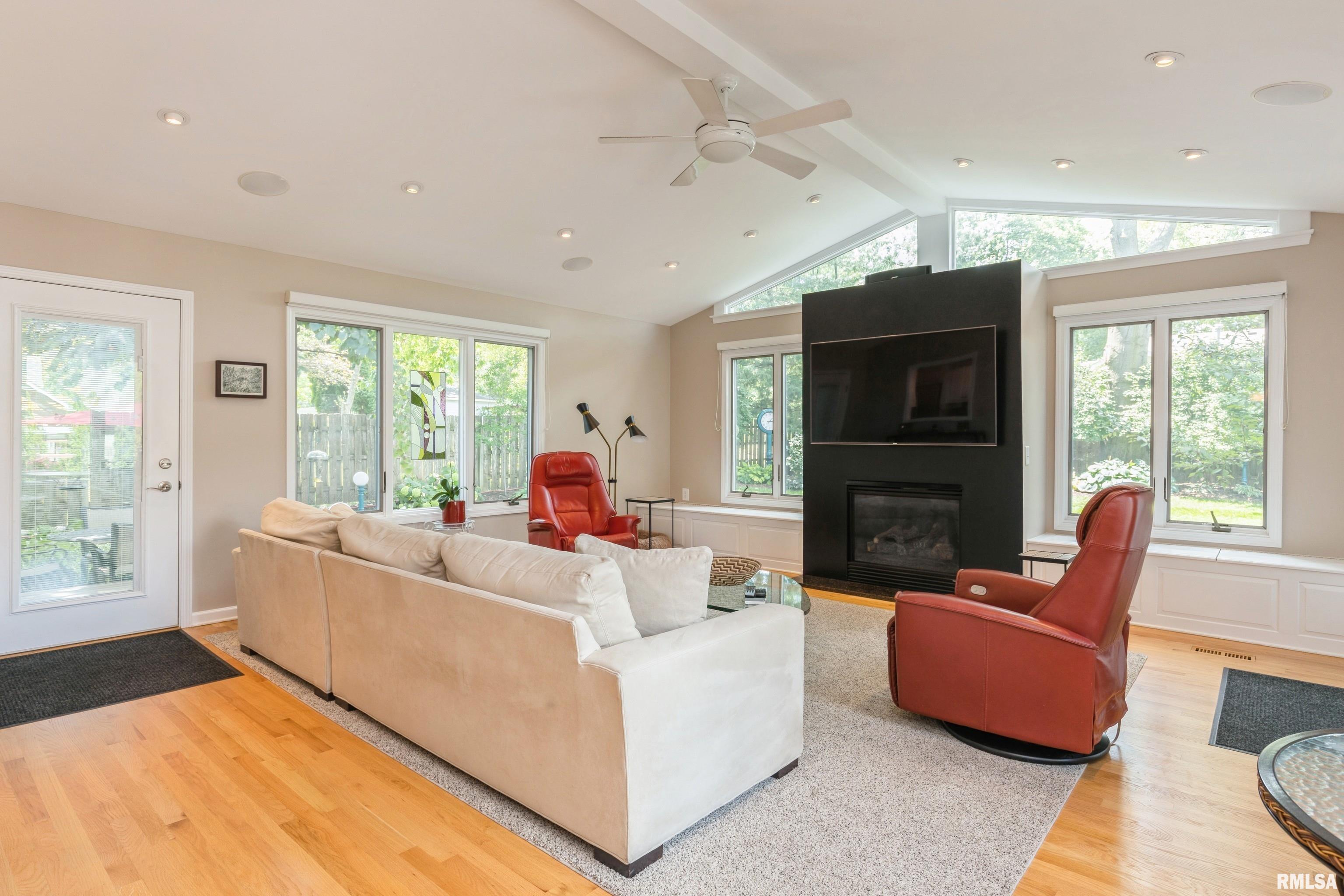 2636 Jersey Ridge Road Davenport, IA 52803 - Photo 10 of 39 Gallery Image 10